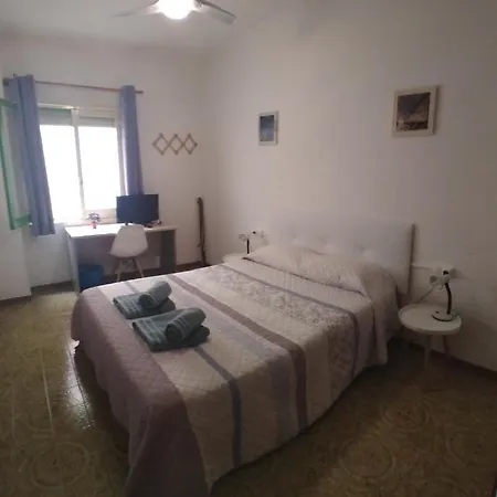 Love Alicante Hostel *